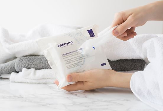 Ivatherm Face & Eye Wipes 25 Pcs مناديل مبللة لتنظيف الوجه والعين