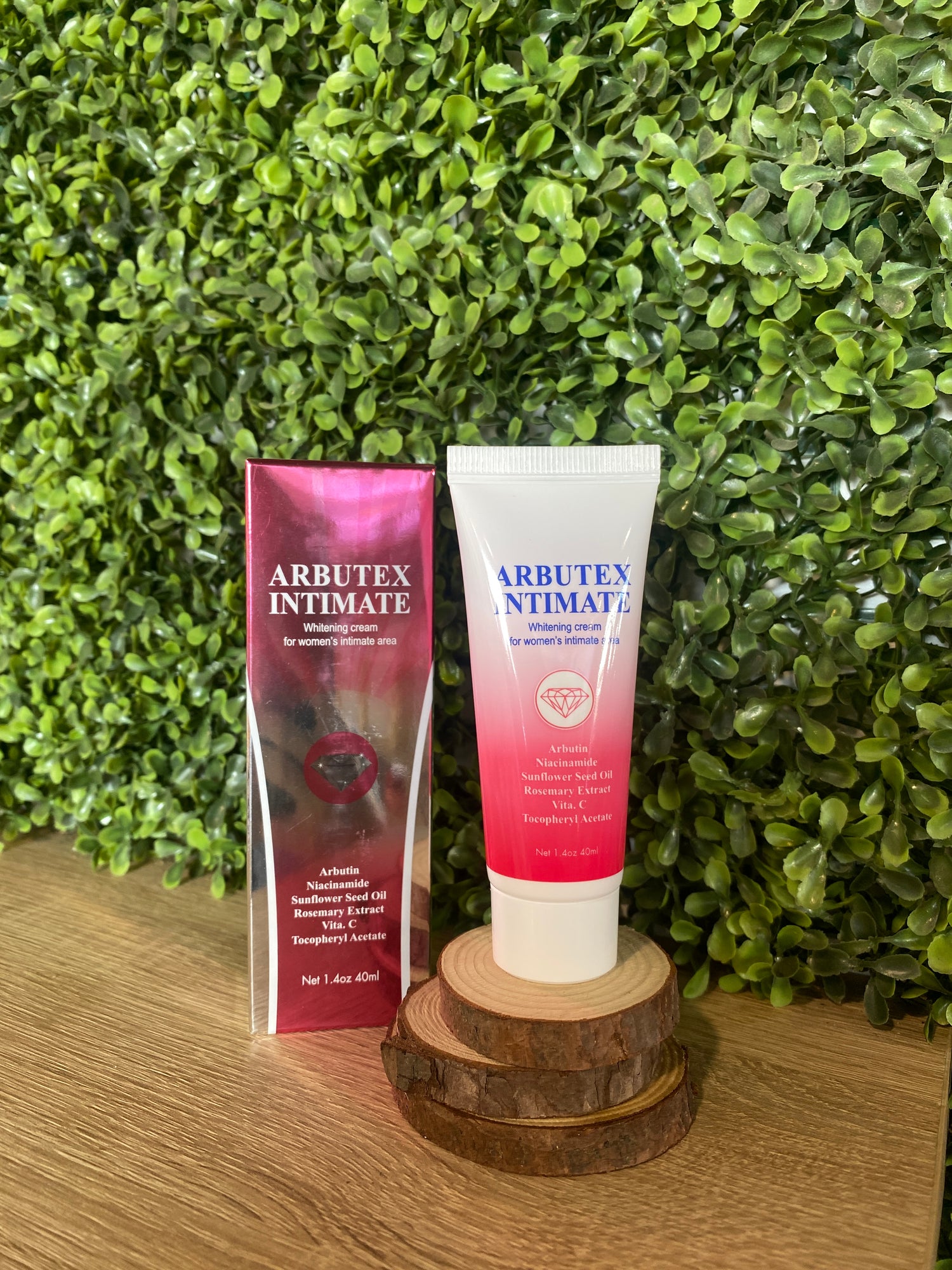 Dehanso Arbuten Intimate Whitening Cream 40ml مفتح للمناطق الحساسة